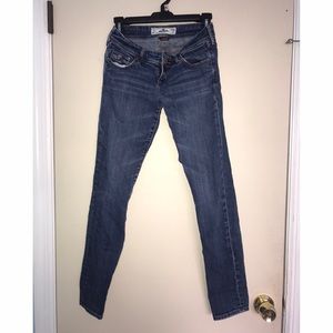 Hollister medium wash skinny jeans